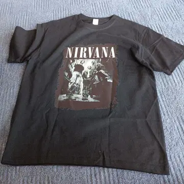 NIRVANA 그래픽 티셔츠 L 블랙