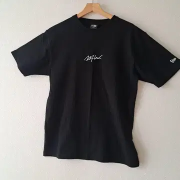 wtw 더블 티 NEWERA 뉴에라 콜라보 티셔츠 블랙