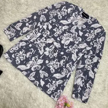 새상품급 라핀 블랑 노카라 자켓 그레이 꽃무늬 11 L 사이즈