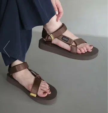 SUICOKE/스이코쿠 SLOBE 이에나 별주 샌들 23cm 새상품