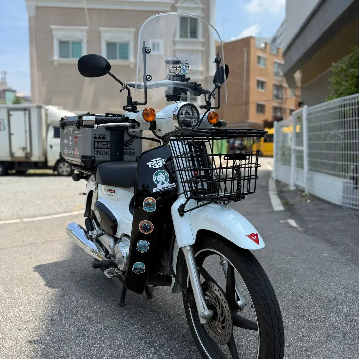 혼다 슈퍼커브110 흰검 24년 탑박스 전남광주서울경기부산대전대구