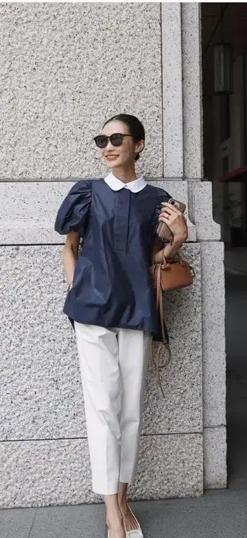 네이비 카라 부착 반팔 셔츠