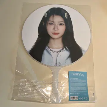 ILLIT glitter day 서울 콘서트 부채 모카