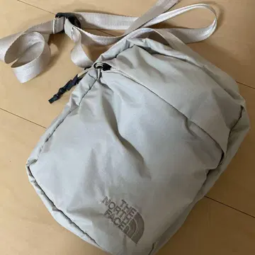 THE NORTH FACE 숄더백 베이지