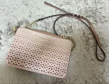 MICHEAL KORS 라지 탑 지퍼 크로스 바디