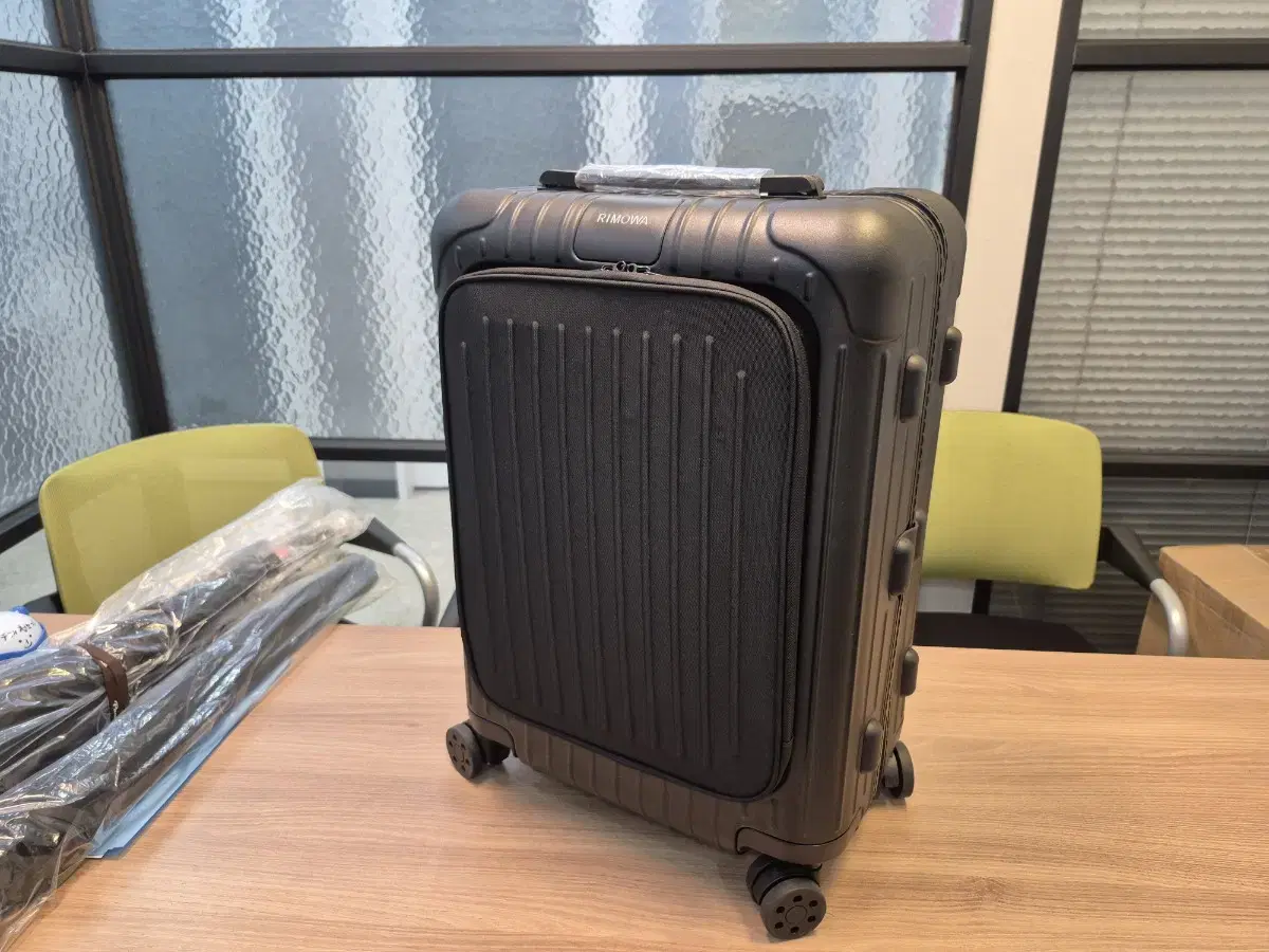 Laptop Carrier Rimowa Travel Carrier