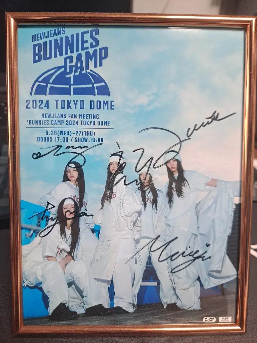 New Jeans Tokyo Dome Autographed Poster