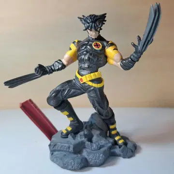 X-Men 울버린 피규어