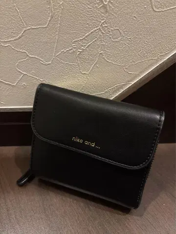 niko and ... 블랙 두겹 지갑