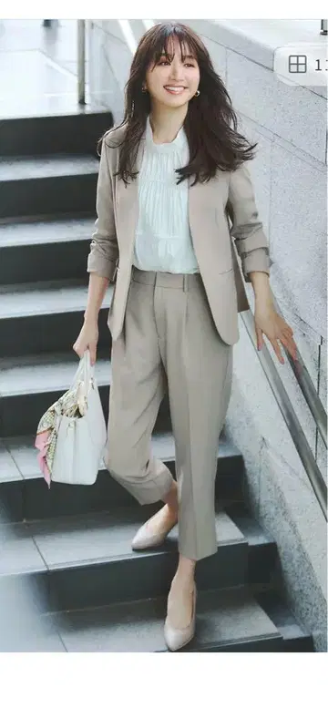 anysis 스트레치성 노카라 자켓 M 사이즈 베이지