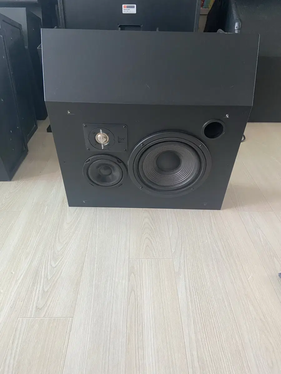 JBL 8330 스피커 1조