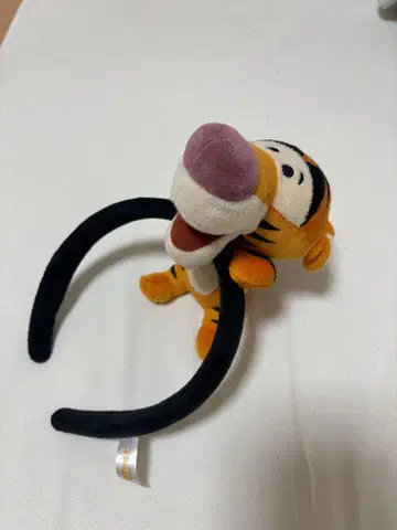 티거 머리띠