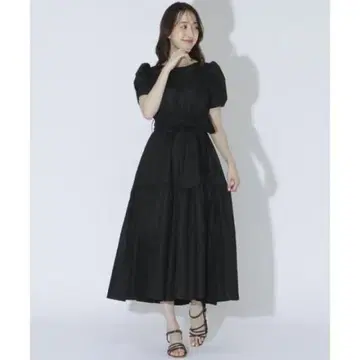 윌 셀렉션 밑단 플리츠 원피스 블랙