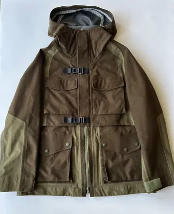 WHITE MOUNTAINEERING 고어텍스 마운틴 후드티
