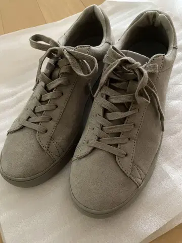 새상품 GLOBAL WORK 그레이 스니커즈 26cm