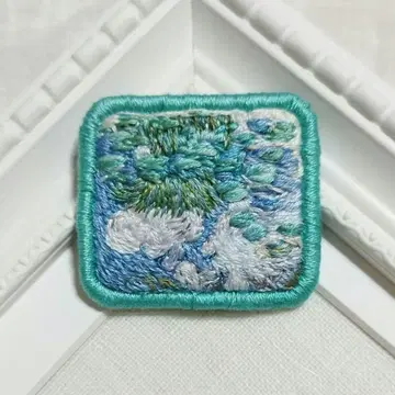 수련 모네 자수 브로치