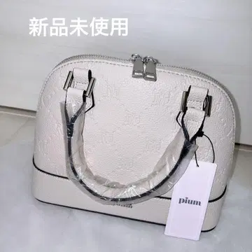 미사용 새상품 비쥬가 달린 피움 모노그램 미니 백 핑크 베이지