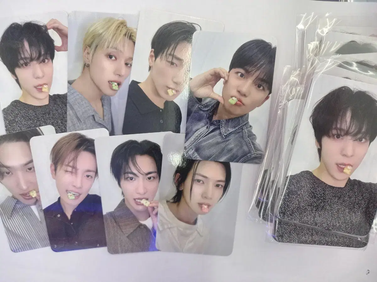 Ateez Makestar 1 set Gummy Bear fansign pre-order benefit Makestar sealed album