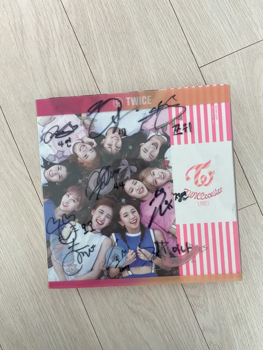 트와이스 친필 싸인 앨범(다현 제외)