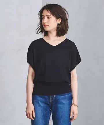 유나이티드 애로우즈 프렌치 슬리브 니트