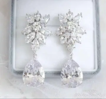 STELLA BRIDAL 크리스탈 드롭 귀찌