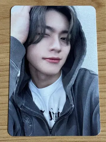 82MAJOR 석준 트레이딩 카드 서울 네이비 MD 혜택