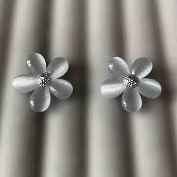 꽃 귀걸이