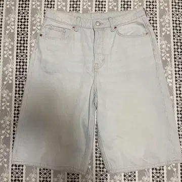 H&M 하이 데님 숏 팬츠