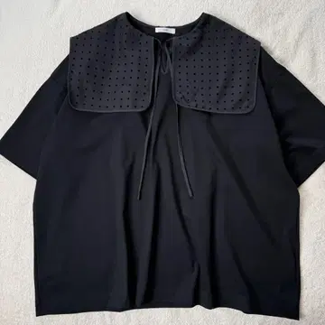 새상품급 요리 빅 칼라 플로키 반팔 블라우스 도트 옷깃 블랙 검정