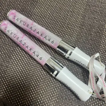 사쿠라자카46 일본 무도관 1st 애니라 응원봉 2개 세트