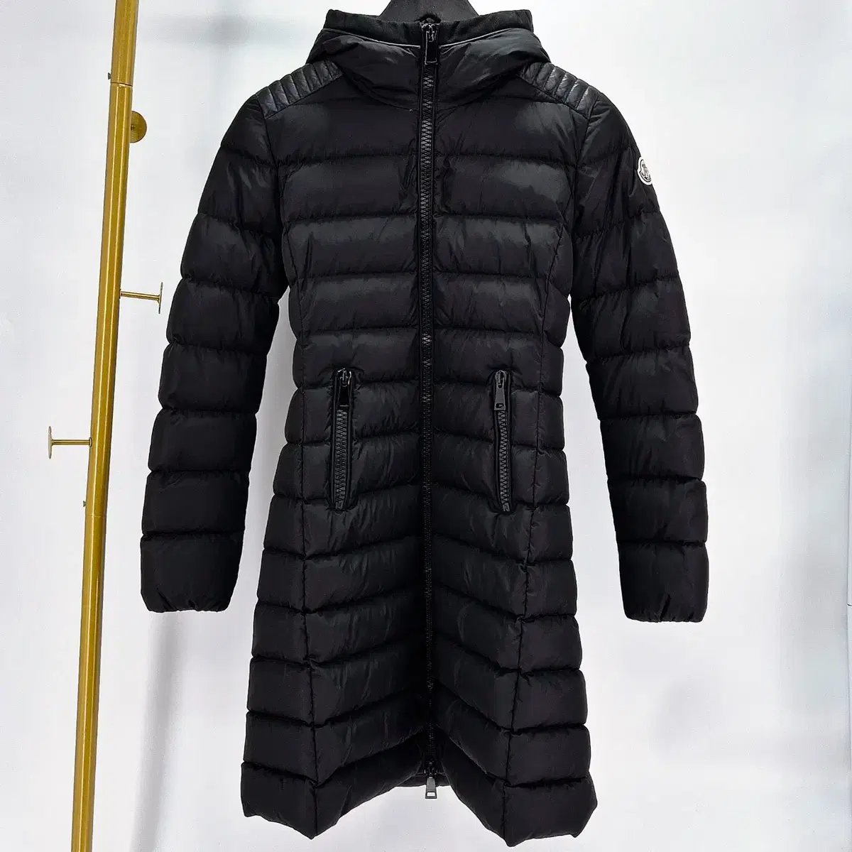 Size 0] Moncler Taleve Women