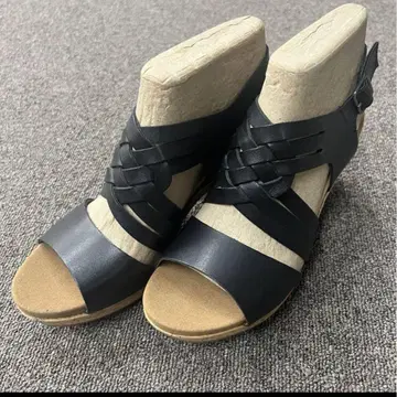 새상품! 락포트 샌들 블랙 24.5cm