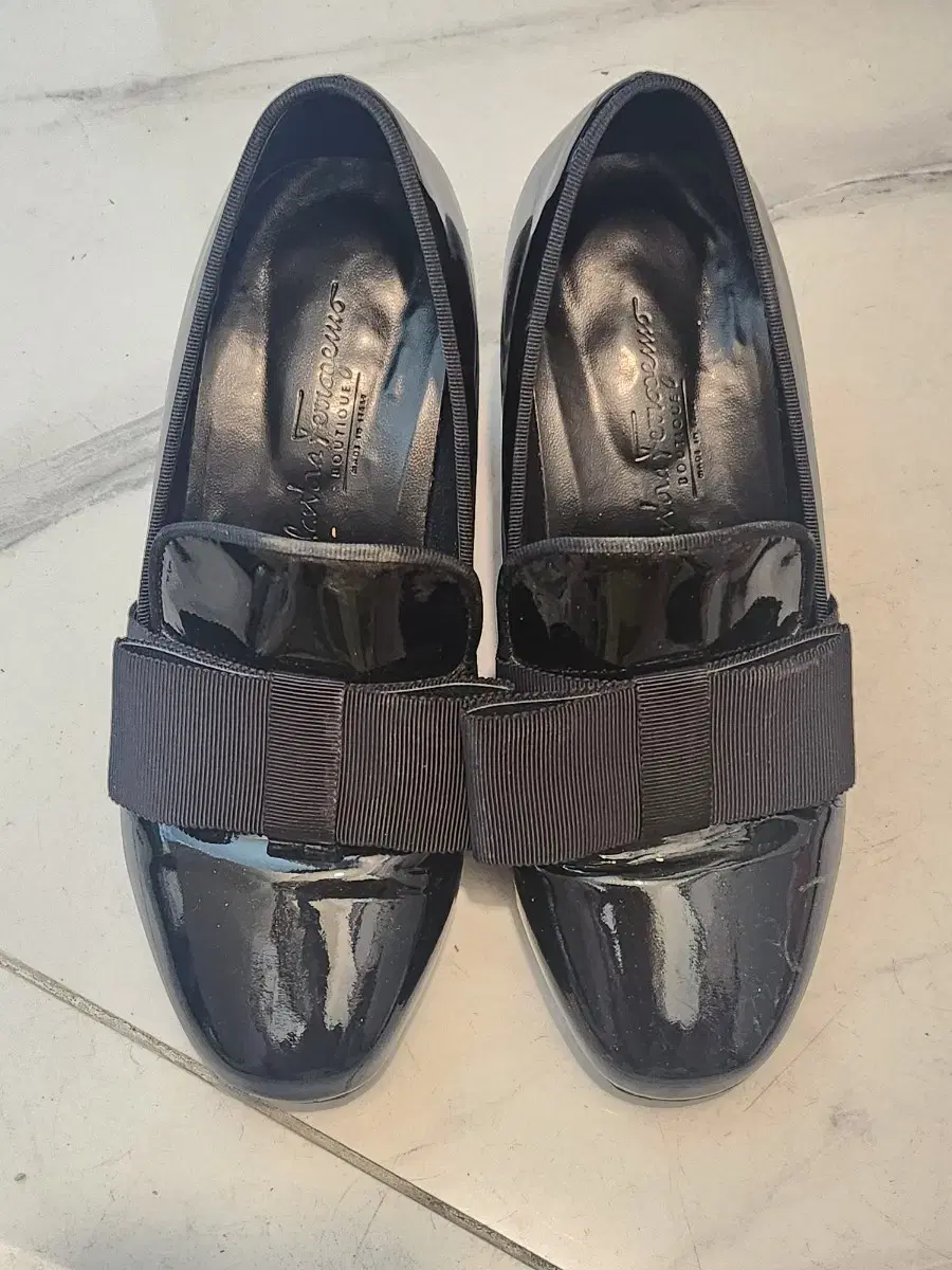 Suecomma boni Ribbon Pumps 350