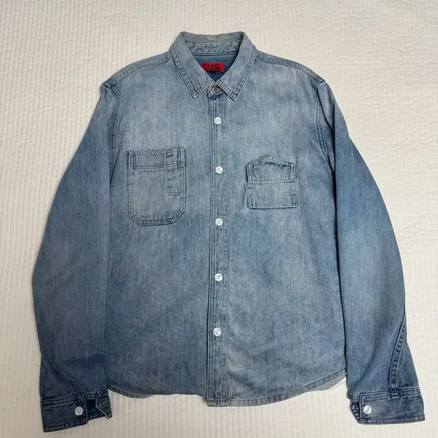 A.P.C. | 아페쎄 Kanye A.p.c. Work Shirt L #칸예,#칸예웨스트,#kanye,#apc,#아페쎄 on  Bunjang Global Site.