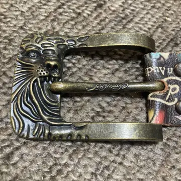 Ed Hardy 그래픽 가죽 벨트 라이온 버클