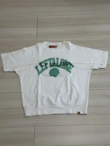 Left Alone 티셔츠 XL
