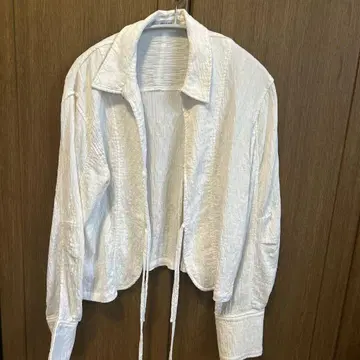 화이트 숏 기장 자켓 JEANASIS