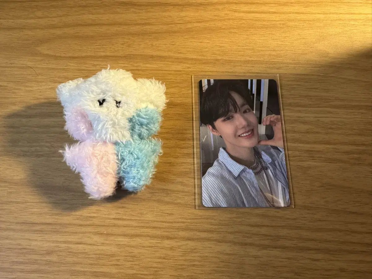 Treasure truz Doyoung Somyi poca goods bulk