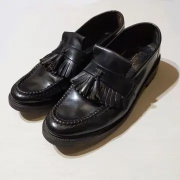 LOAKE BRIGHTON 태슬 로퍼 블랙 검정