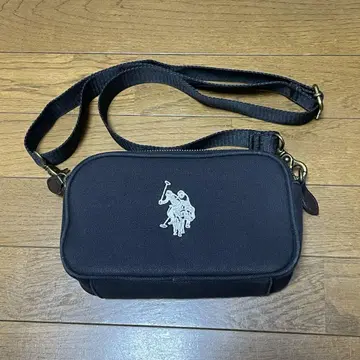 U.S. POLO ASSN. 블랙 숄더백
