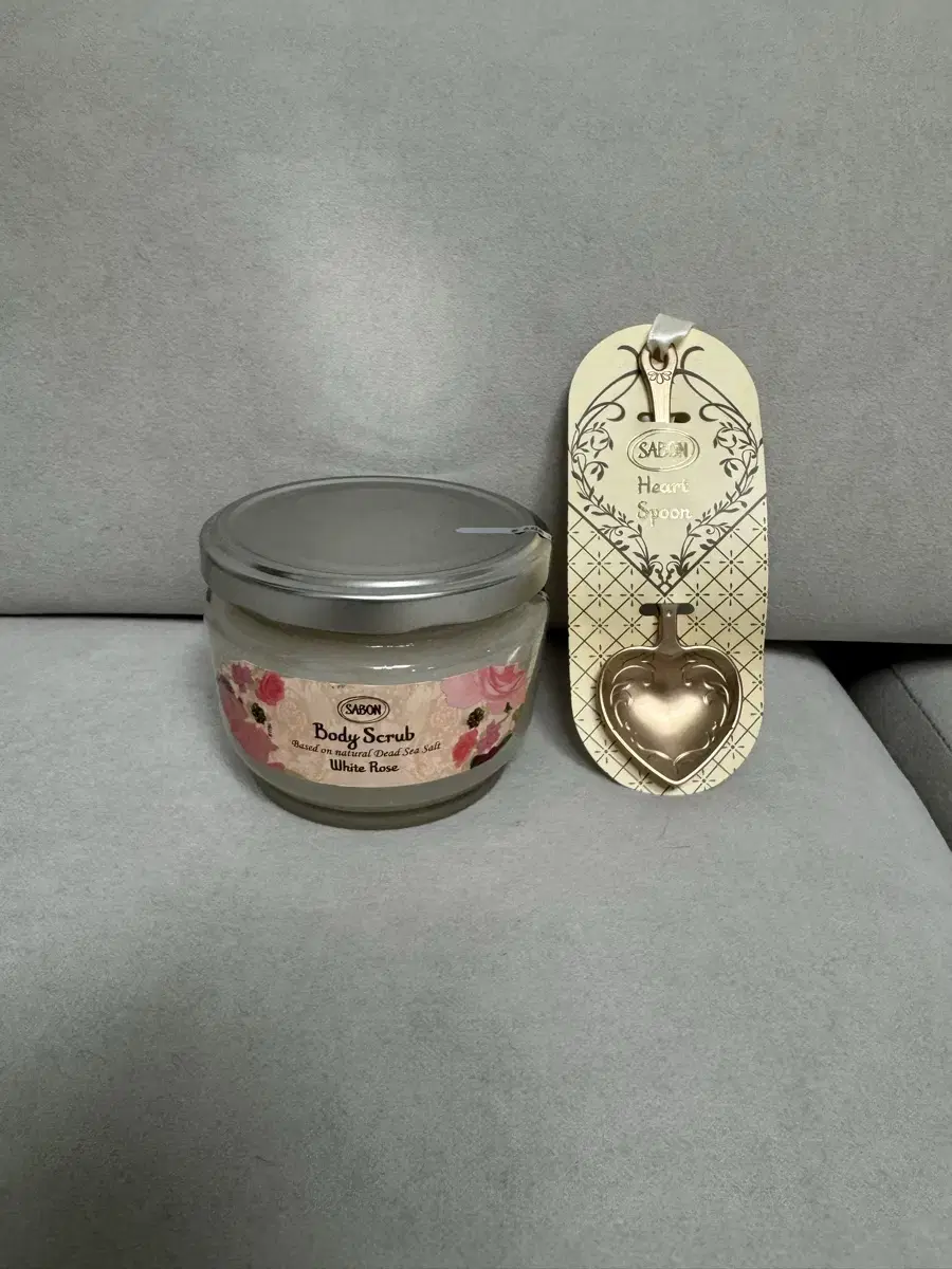 사봉 바디스크럽 화이트 로즈 320g
