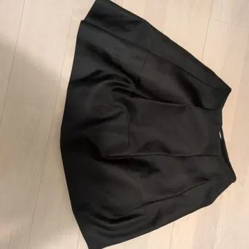 Jil Sander 블랙 플레어 스커트 32