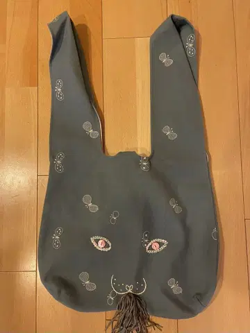 미나 페르호넨 우사 백 대