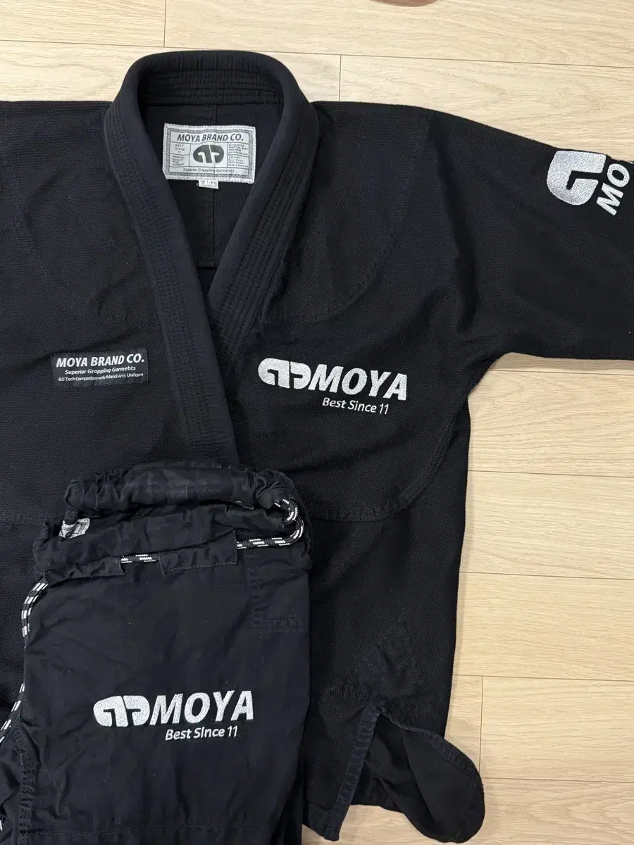 Jiu-Jitsu Lightweight Gi Moya a0
