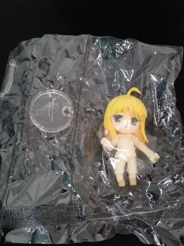 넨도로이드 페이트/스테이 나이트 파자마 세이버