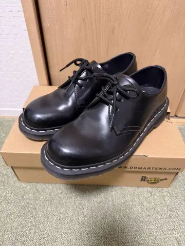 Dr. Martens 1461 WS 블랙 화이트 스티치 3홀