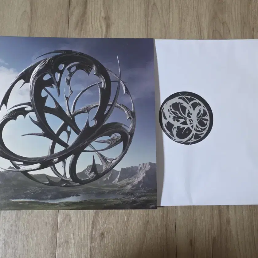 aespa Armageddon レコード　LP Amazon.com: aespa Armageddon 1st Album LP Vinyl Version with