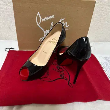 크리스찬루부탱 블랙 오픈토 하이힐