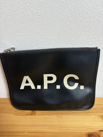 아페쎄 로고 클러치백 파우치 apc 아페쎄