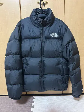 THE NORTH FACE 블랙 눕시 700 다운 자켓 M